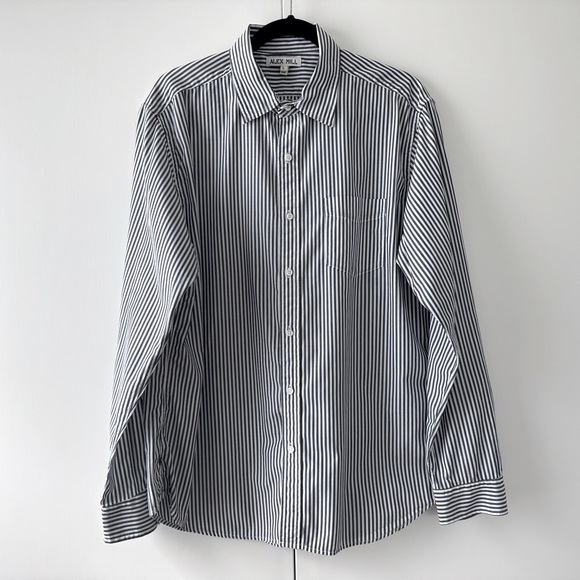 Alex Mill Cotton Poplin Shirt in Navy Stripe - Picture 1 of 2